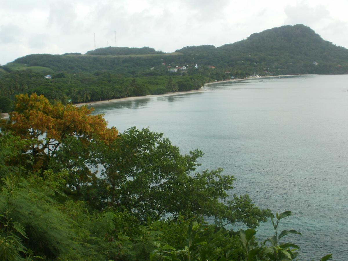 Posada Miss Portia South West Bay 外观 照片