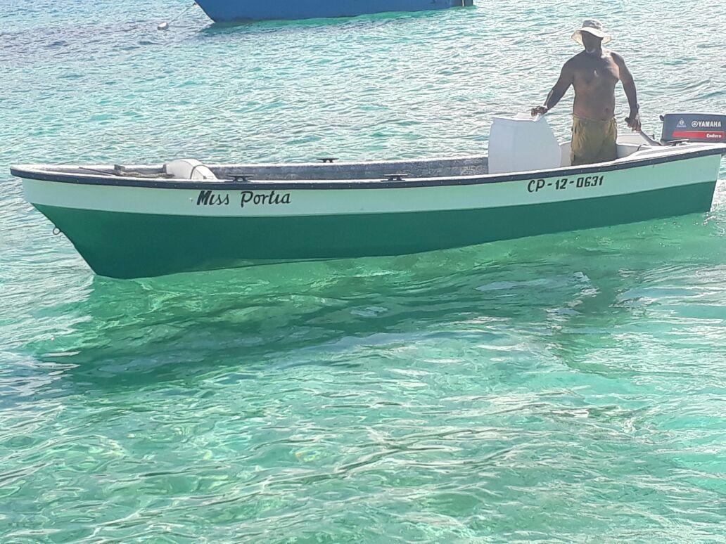 Posada Miss Portia South West Bay 外观 照片